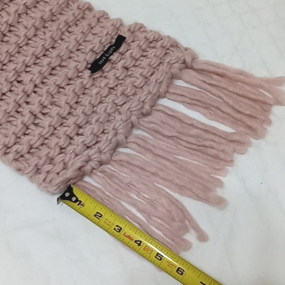 🤩4/$25 Love & Lore Chunky Knit Scarf - Picture 3 of 7